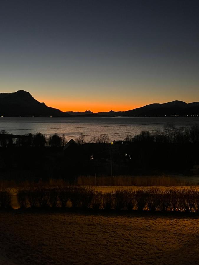 Liten Kjellerleilighet. Landlig Rolig Omrade. 特罗姆瑟 外观 照片